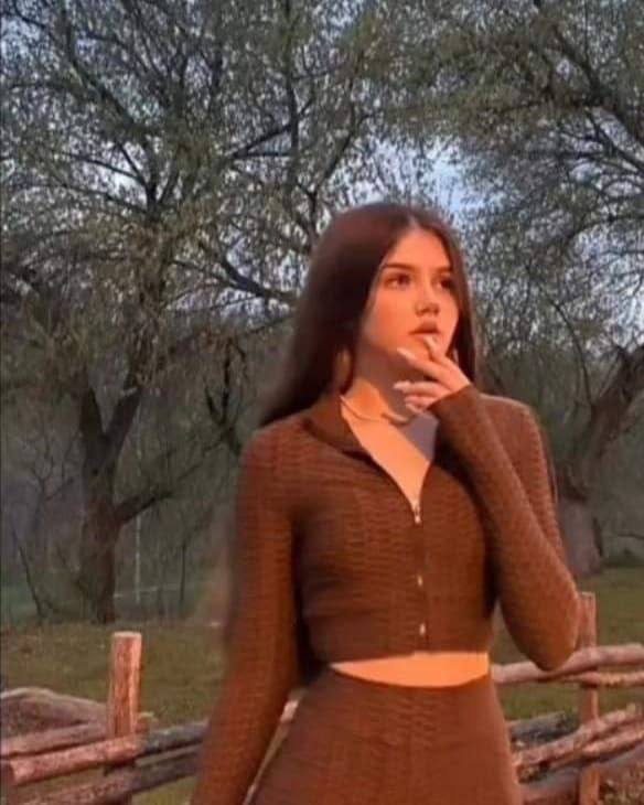 Знакомства в Ужуре через телеграм чаты и группы